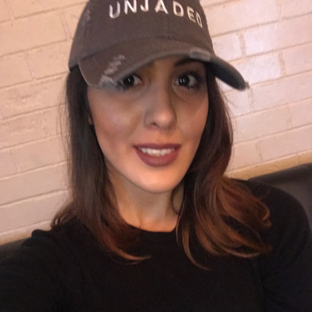 Meet your Posher, Marilyn